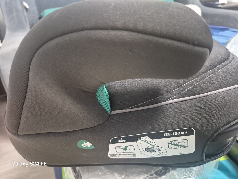 Vând înălțător auto premium Joie i-Chapp