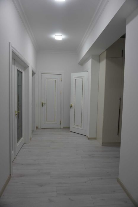 Просторная 4-комнатная квартира рядом с метро Буюк Ипак Йули