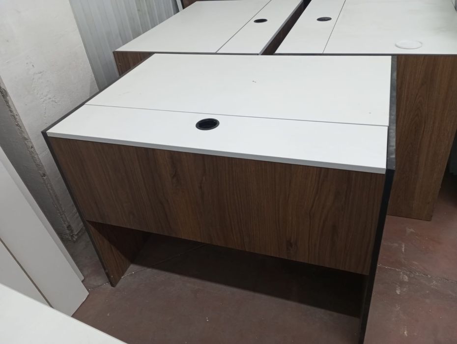 Продам офисный стол