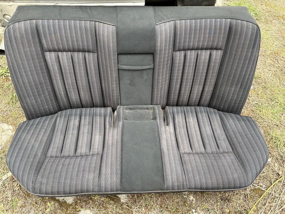 Салон за Мерцедес 124