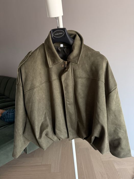 Geaca la fel ca cea de la Zara modelul viral