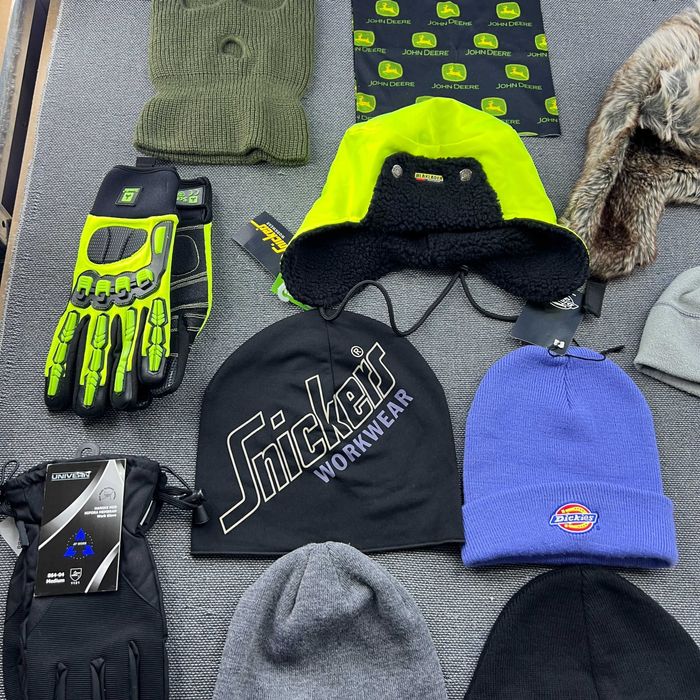 Работни Зимни Шапки Ръкавици Snickers Blaklader L.Abrador Dickies CAT
