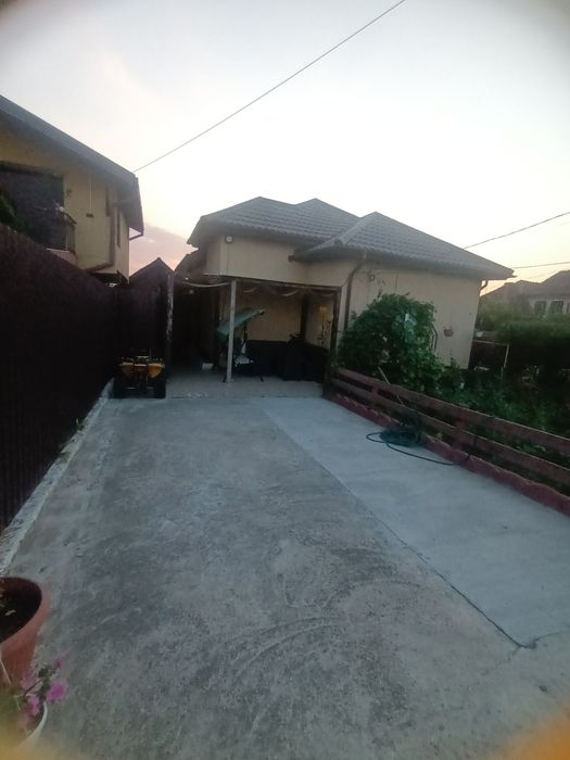 Casa de vânzare !
