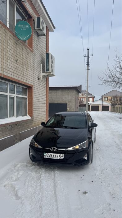 Hyundai elantra 2019