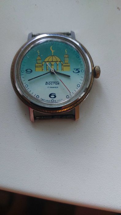 Продам редкие и винтажные часы.