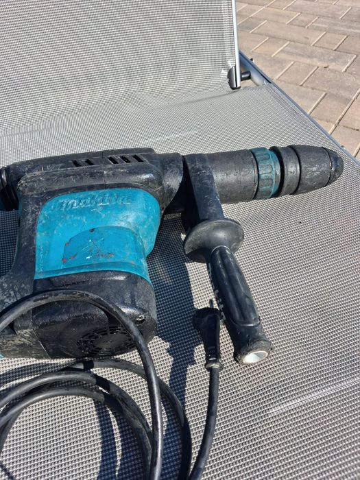 Picamer/ ciocan demolator Makita hm 1111c