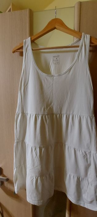 Tunici, rochii plaja, pantaloni in-5 produse