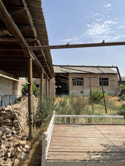 Uy sotiladi SROCHNO!!