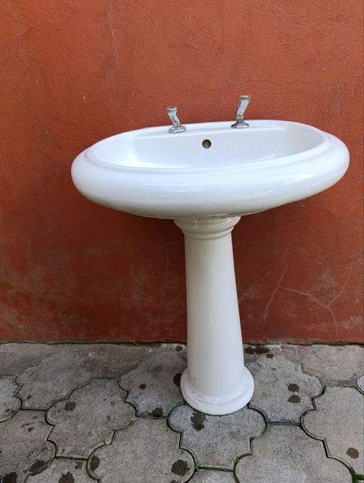 Продаётся раковина б/у