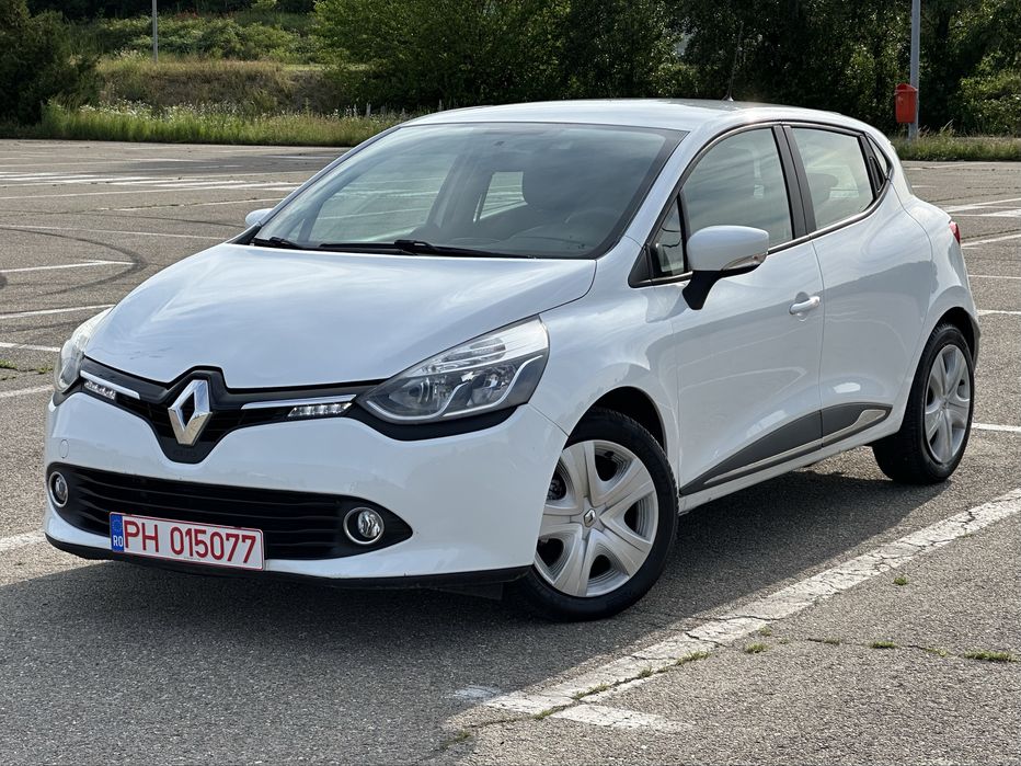 RENAULT Clio 2015