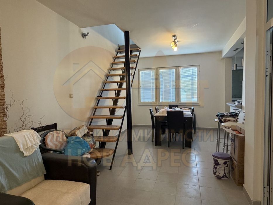 Тухлен Мезонет с Гараж , гр. Търговище в района на Стоматологията