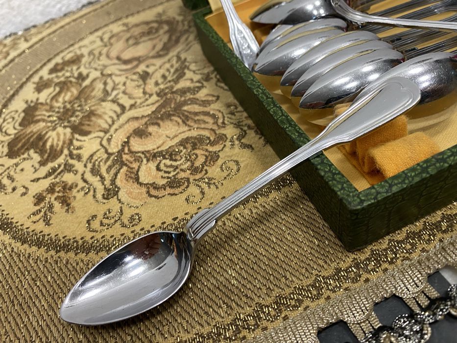 Английски лъжички с дълбока маркировка