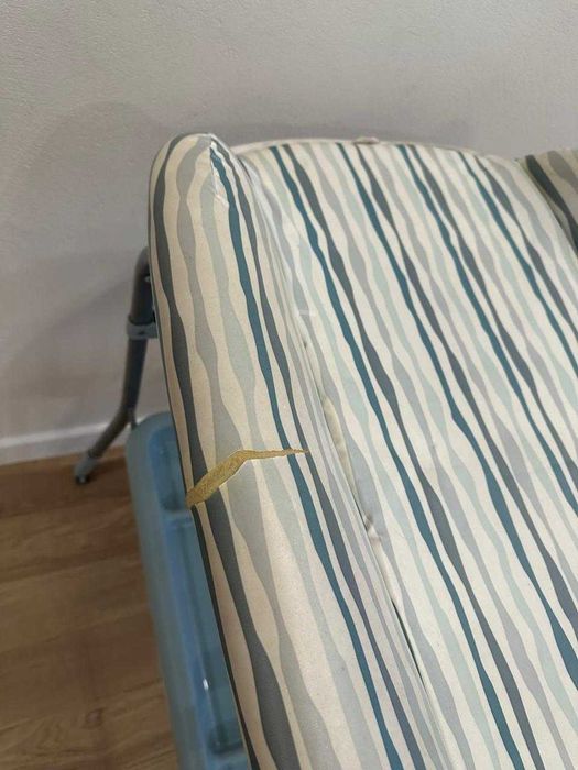 Продам пеленальный столик Chicco.