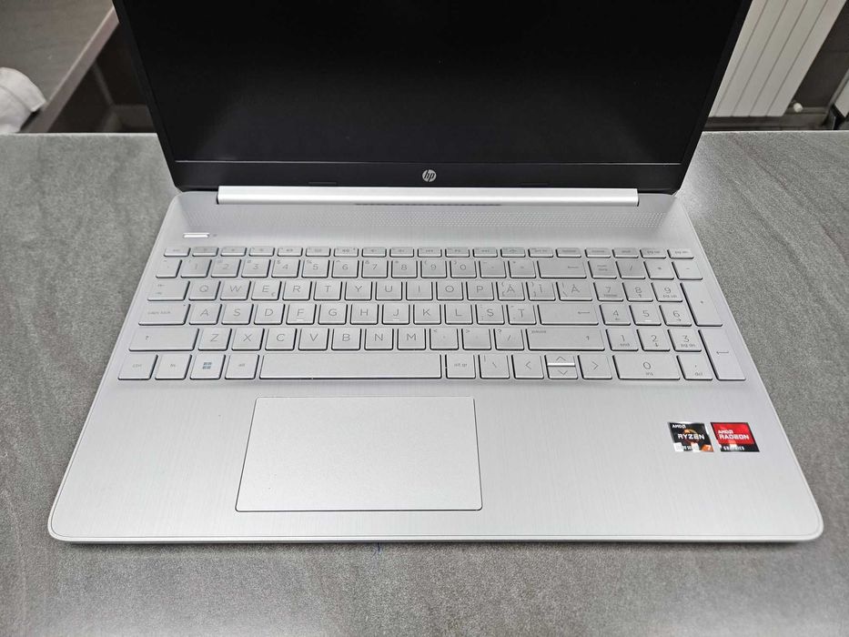 Hp 15 Ryzen 7 Ram 8Gb Ssd 512Gb Video Radeon TM