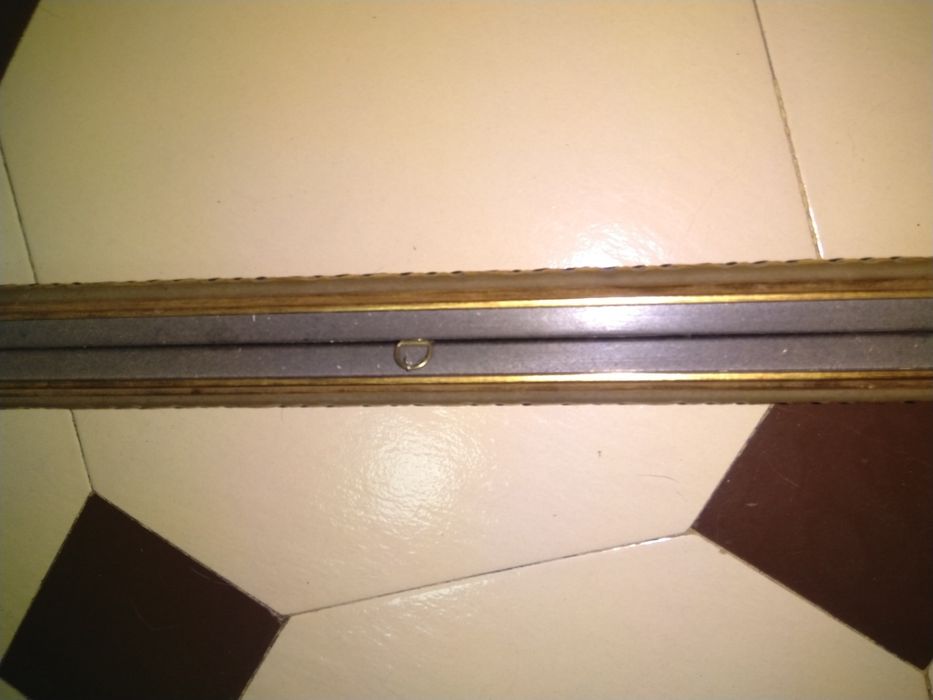 Двустранна рамка за закачане на таван / Метална стойка за вино