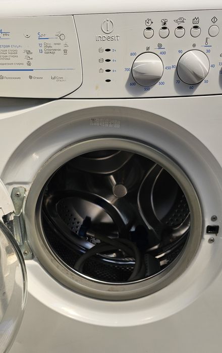 Стиральная машина Indesit