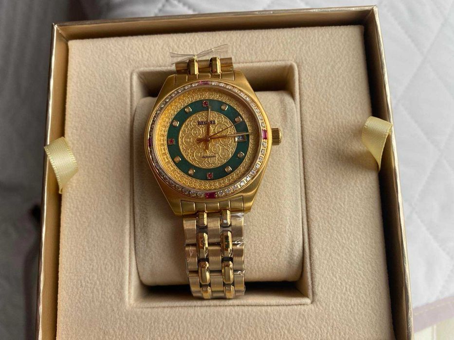 Чисто нов луксозен мъжки часовник