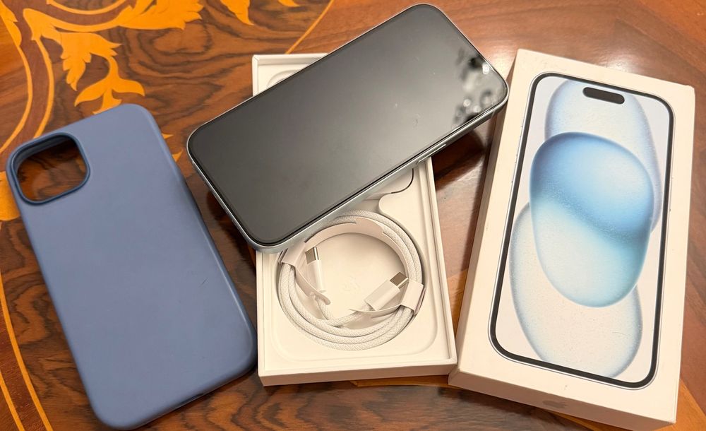 Iphone 15 Blue 128gb full box cu toate accesoriile noi 87% stare sanat