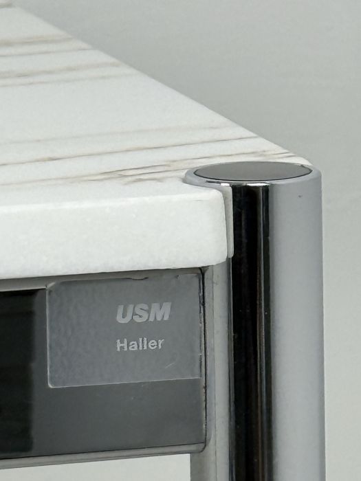 Бюро с мраморен пло USM Haller, класически дизайн за офиси или дома