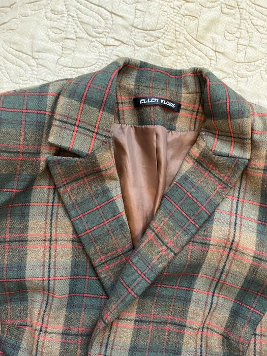 Двойка. Укороченный пиджак с юбкой