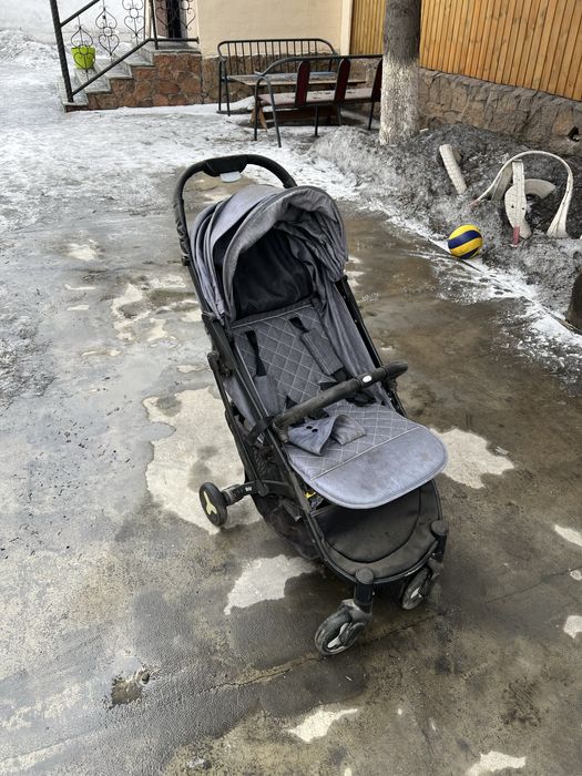 Коляска прогулочная