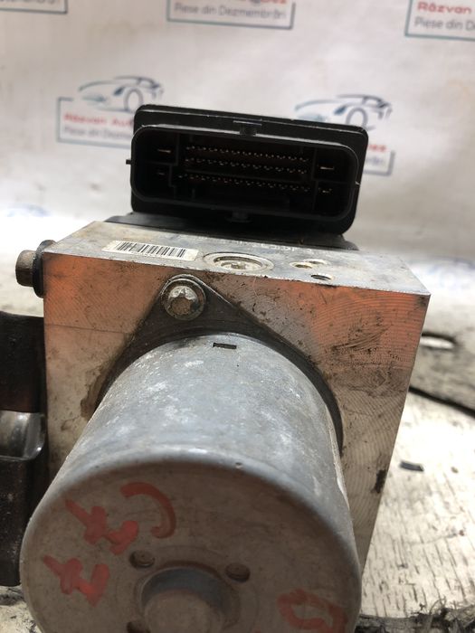 pompa abs volkswagen passat b7 2012