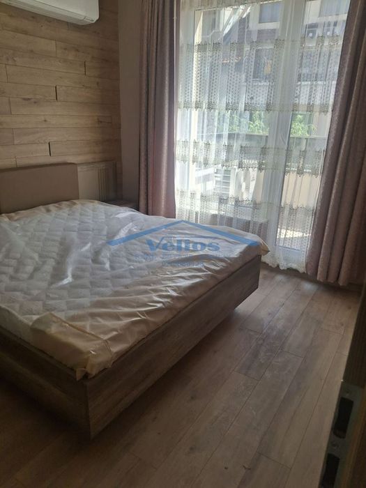 3-стаен в София-Център площ 100 цена 900