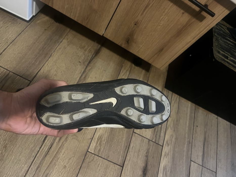 Футболни обувки nike tiempo 38,5