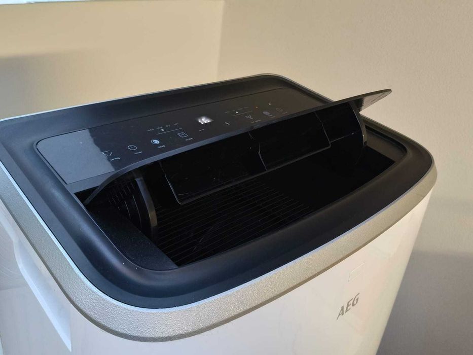 Aer conditionat portabil AEG 9000 BTU ChillFlexPro, pret Emag 3300 lei