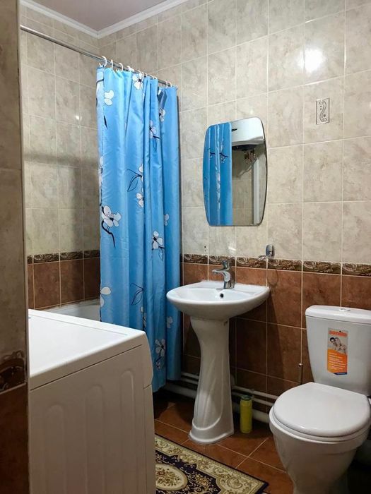 2 комнатную 13 000 Центр