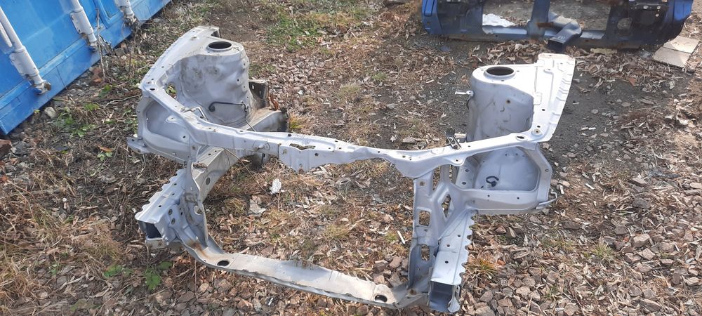 Передняя часть лонжерон телевизор стакан рамка Toyota RAV4 2000