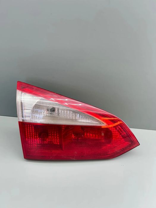 Lampa / Tripla stop stanga pe hayon BM5113A603B Ford Focus