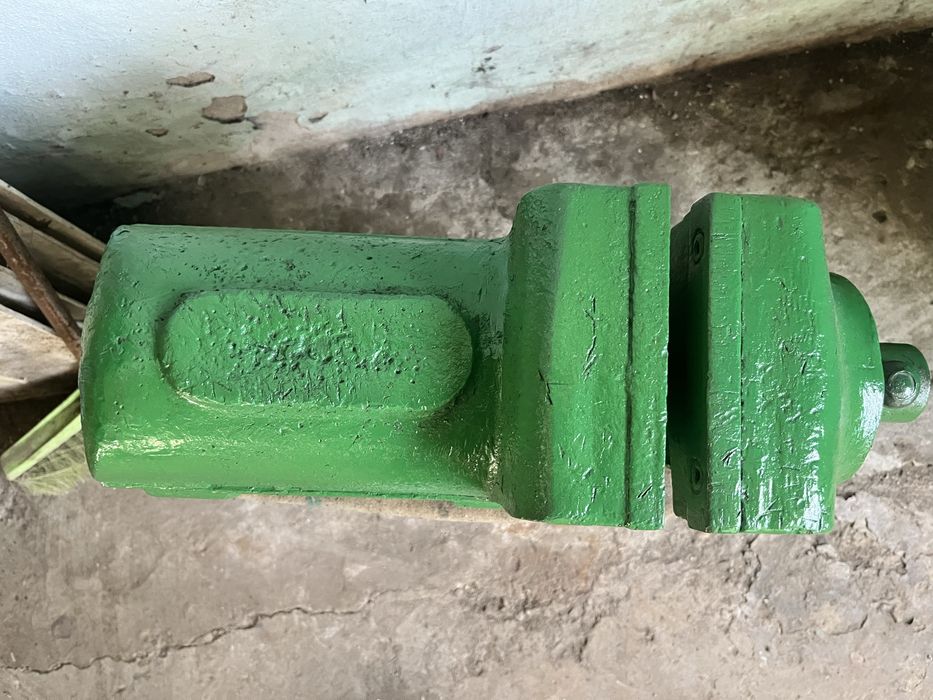 De vanzare menghina 150 mm