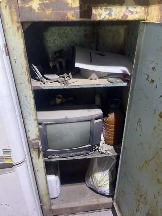 Сейф под инструмены