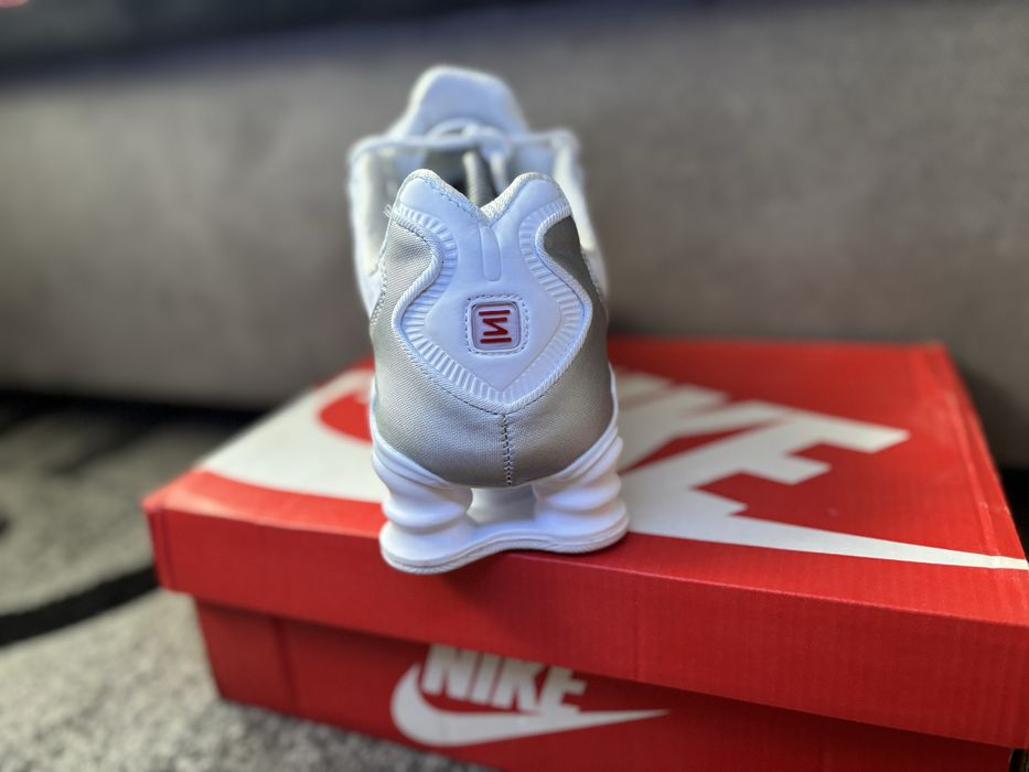 Nike shox White 42
