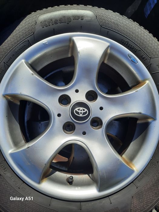 Ляти джанти с гуми за ТОЙОТА 4×100, 15цола