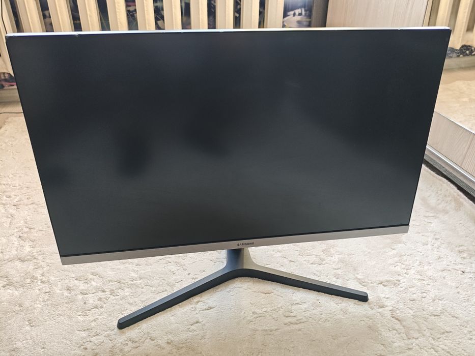 Продам монитор Samsung U28R550UQR