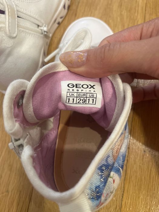 Обувки за момиче mayoral  и Skechers