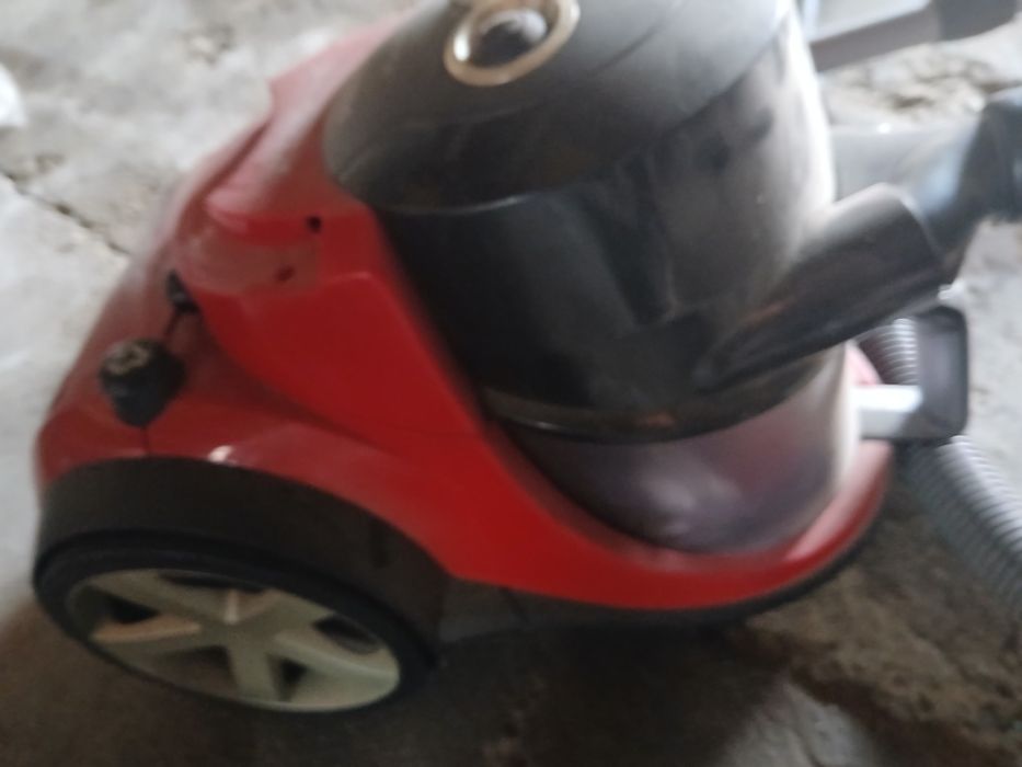 Продаю пылесос Filips