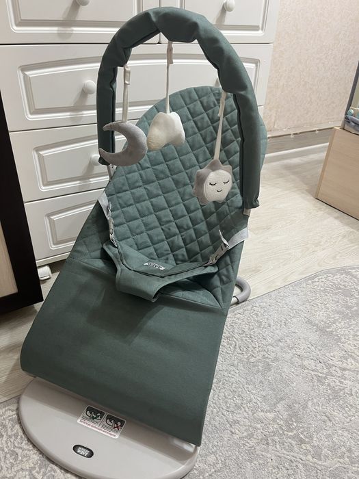 Продам шезлонг детский