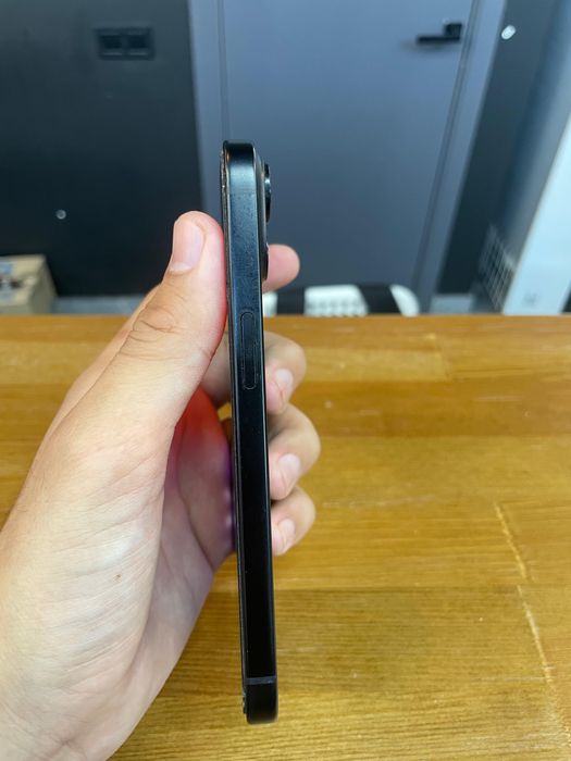 iPhone 15 с коробкой