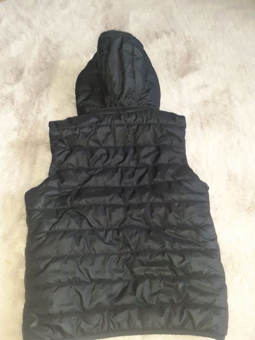 Vestă marimea 122-128