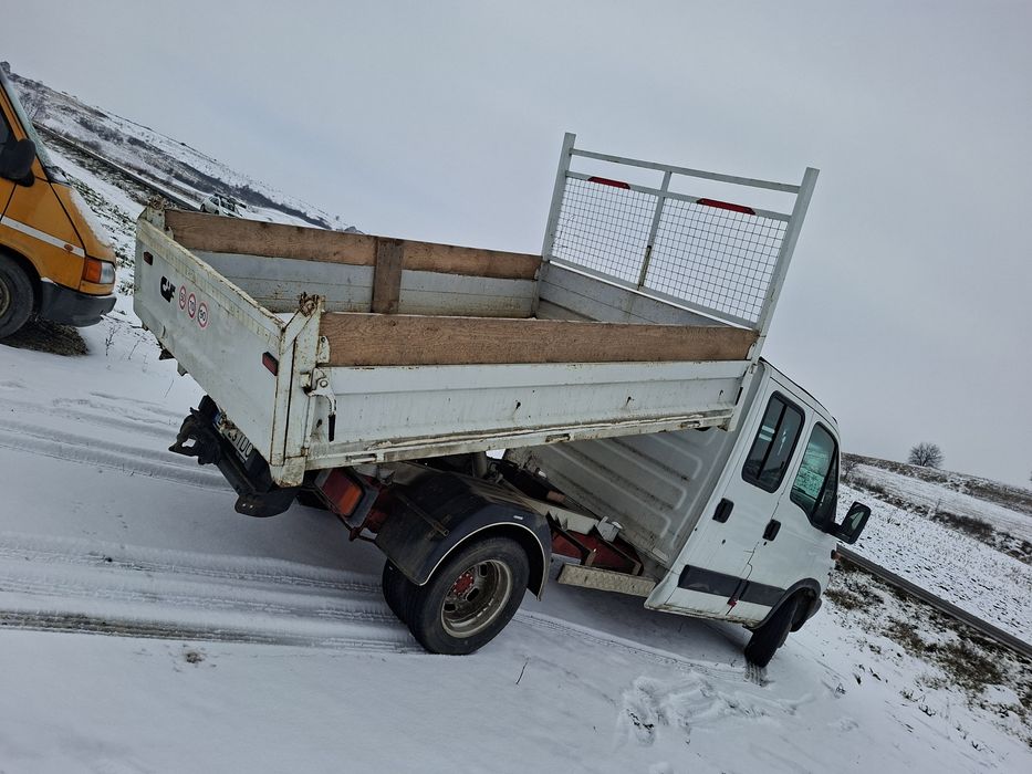Camioneta basculabila iveco daily