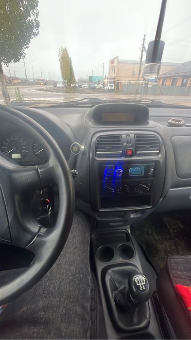 Митсубиси спейс стар