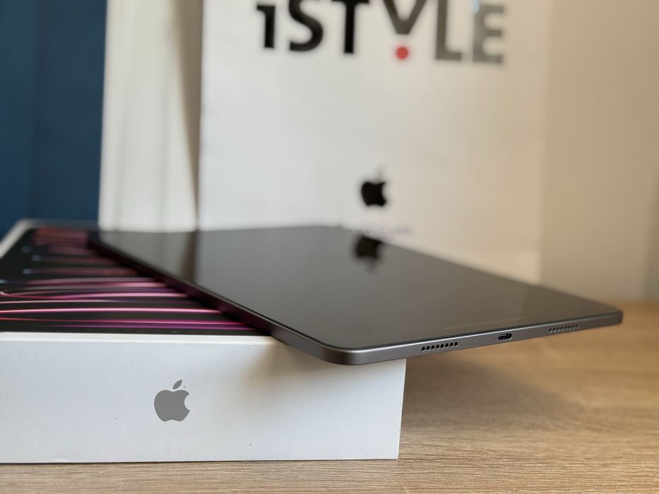 iPad Pro 11 inch M2 GEN 4 stare impecabilă Space Grey - 128 GB Wi-Fi achiziție ISTYLE + Apple Pencil Gen 2 și Husă Apple Smart Cover