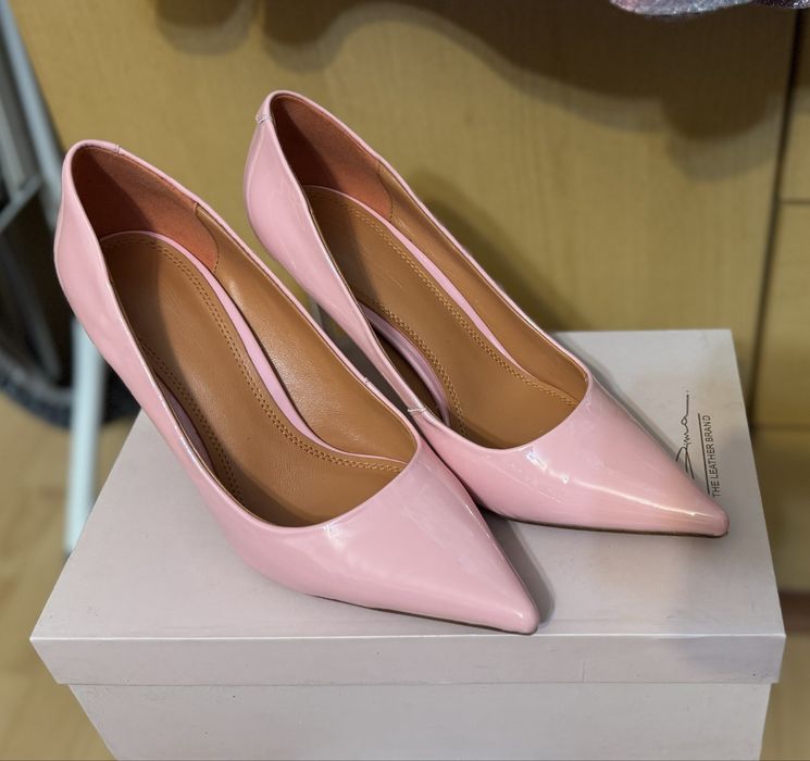 Дамски розови обувки