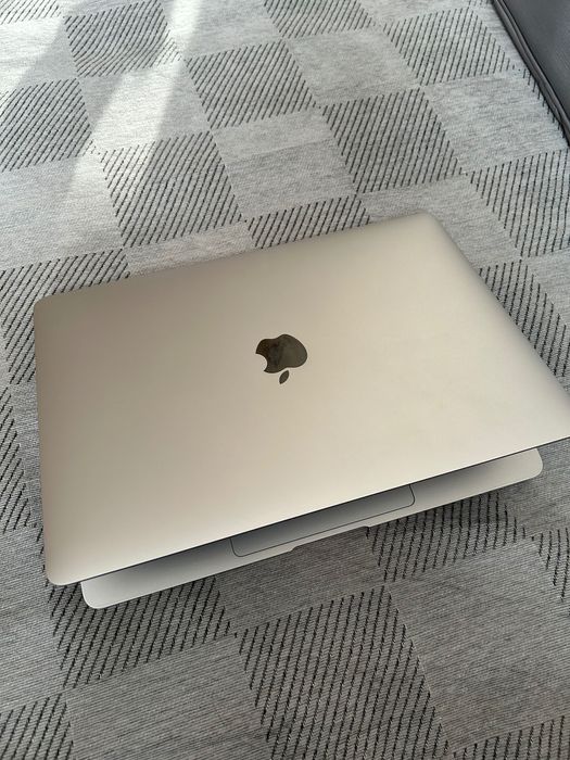 MacBooK Air состояние новое