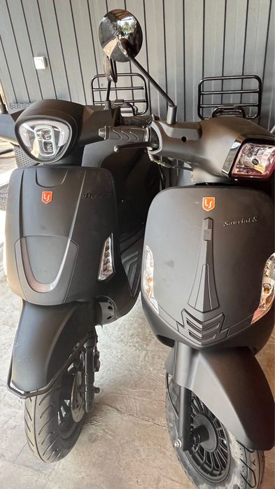 Scutere de vânzare, de la 1000€, permis B/AM, cască inclusă Scuter 50cc / electric, nou, de la 1300€ negociabil