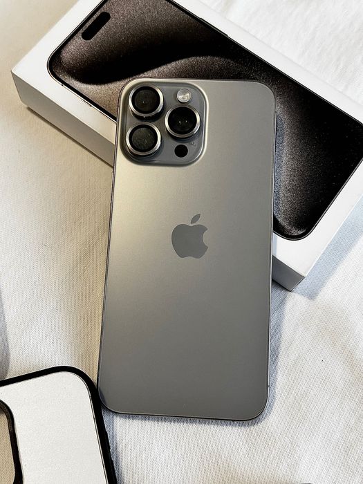 iPhone 15 Pro Max