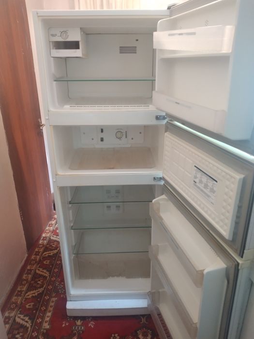 Продам холодильник